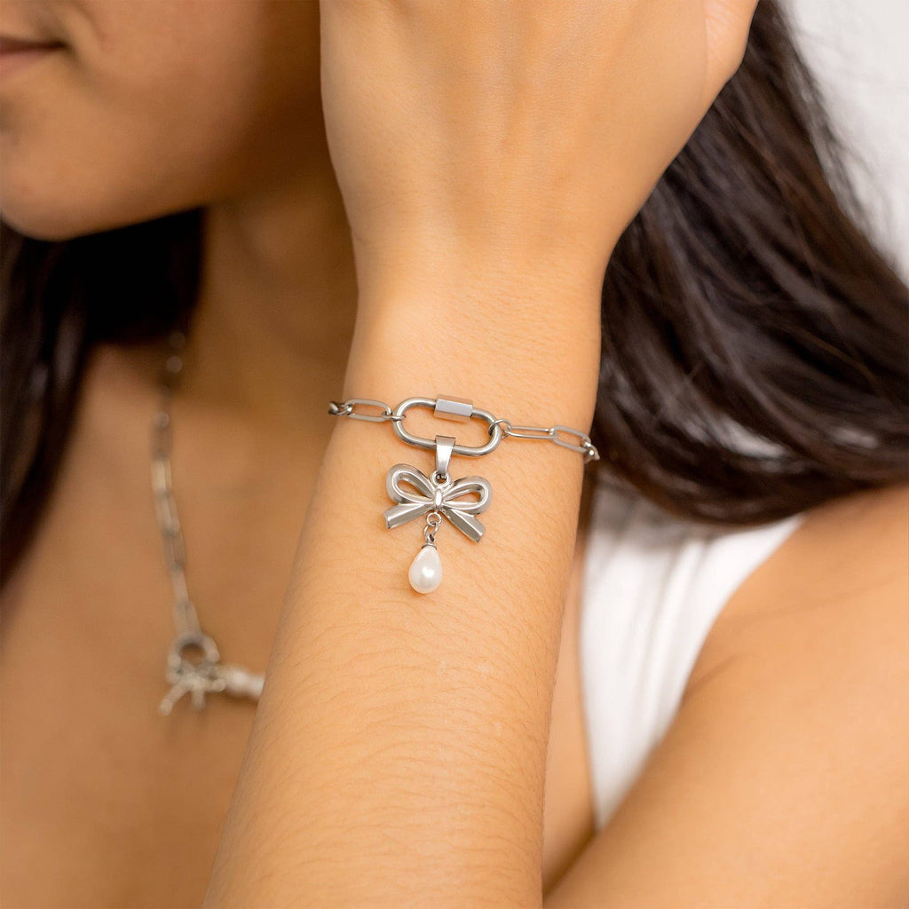 18K Gold PVD Stainless Steel Paperclip Carabiner Bracelet: Gold