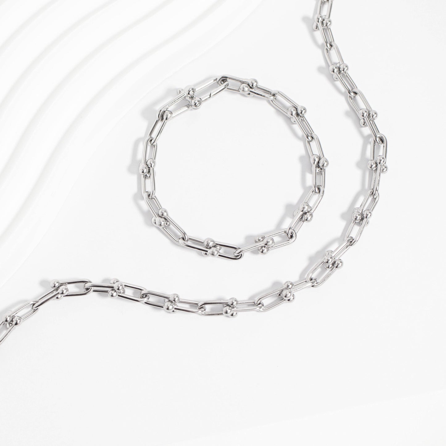 18K Gold PVD Stainless Steel Hardware Chain Bracelet: Gold