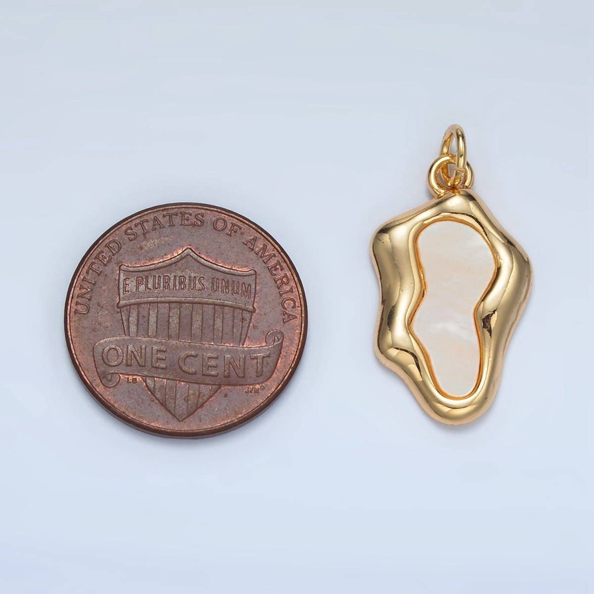 24K Gold Filled Shell Pearl Molten Abstract Bezel Charm | M551