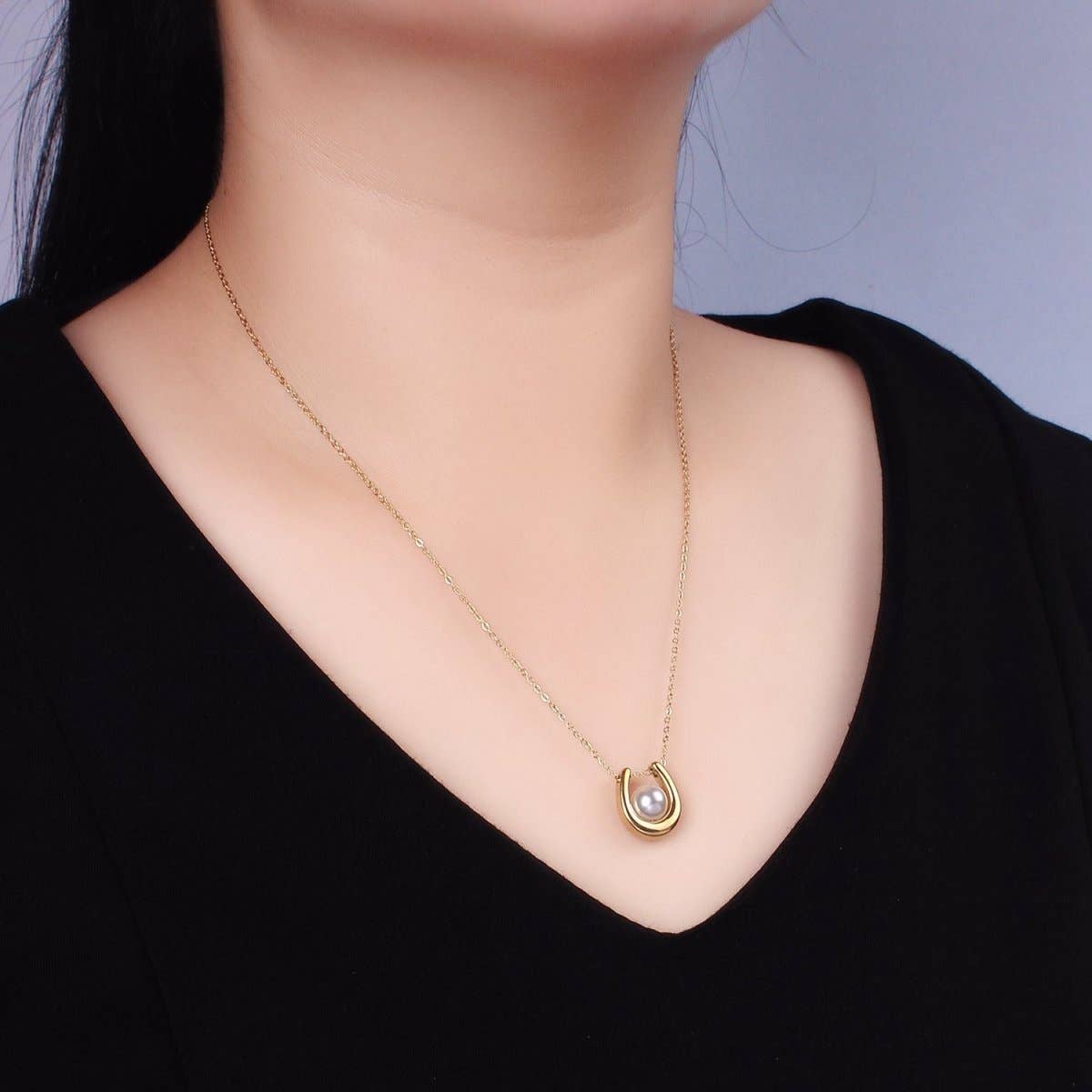 Stainless Steel Pearl Horseshoe Pendant Cable Chain 18 Inch Necklace w. 2 Inch Extender | WA-2546