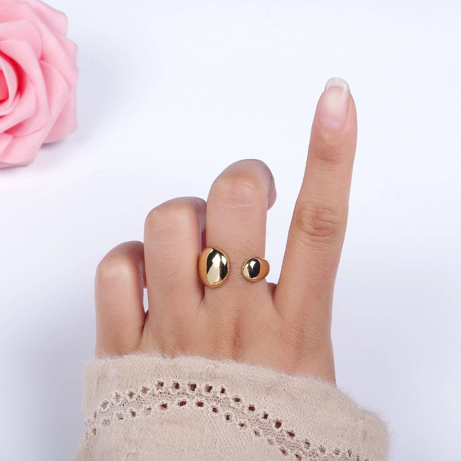 14K Gold Filled Rounded Flat Bar Minimalist Wrap Claw Ring | O579