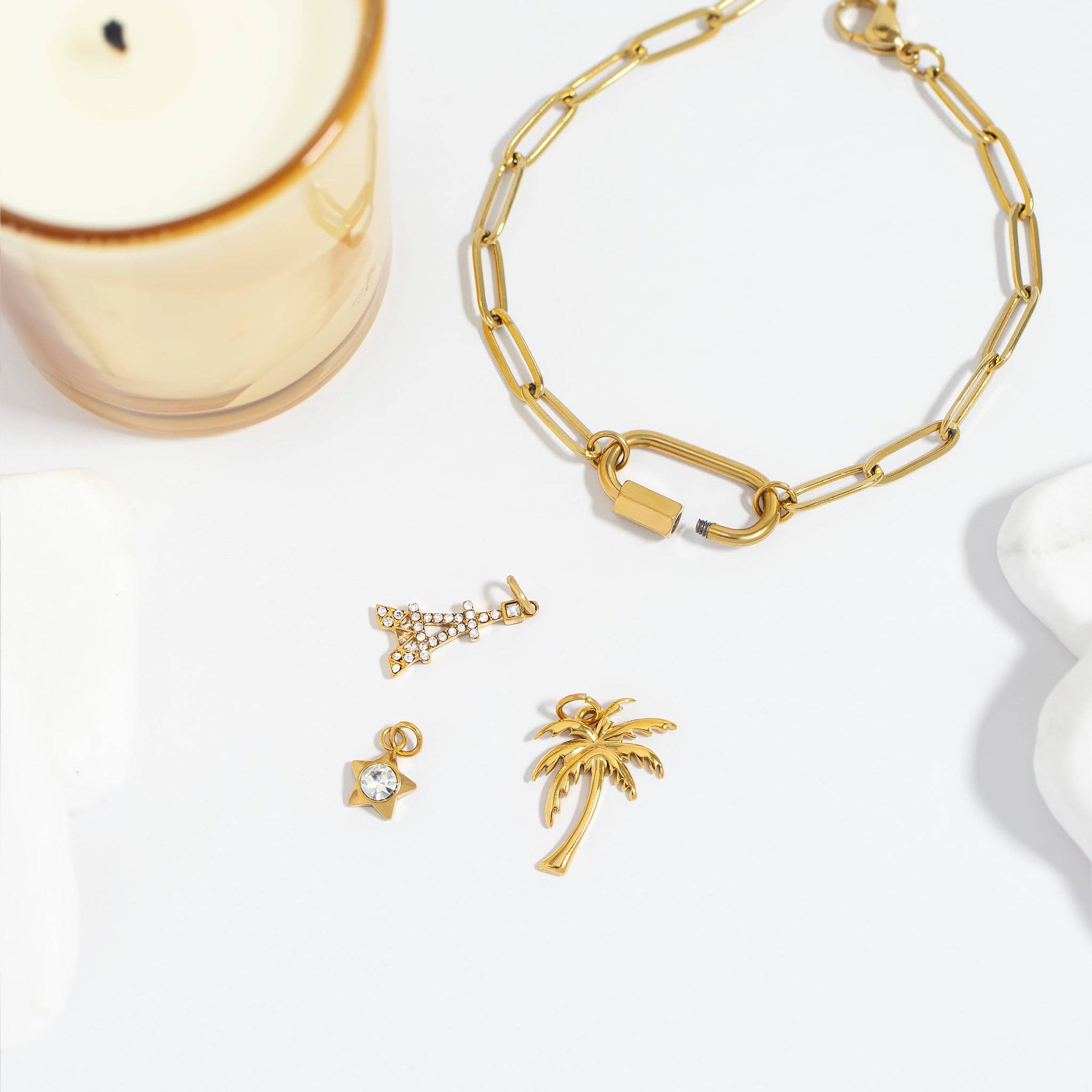 18K Gold PVD Stainless Steel Paperclip Carabiner Bracelet: Gold