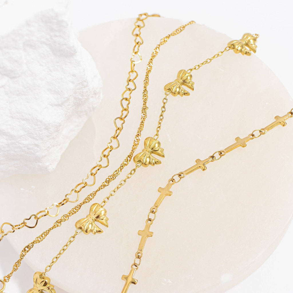 18K Gold PVD Stainless Steel Cross Chain Bracelet: Gold