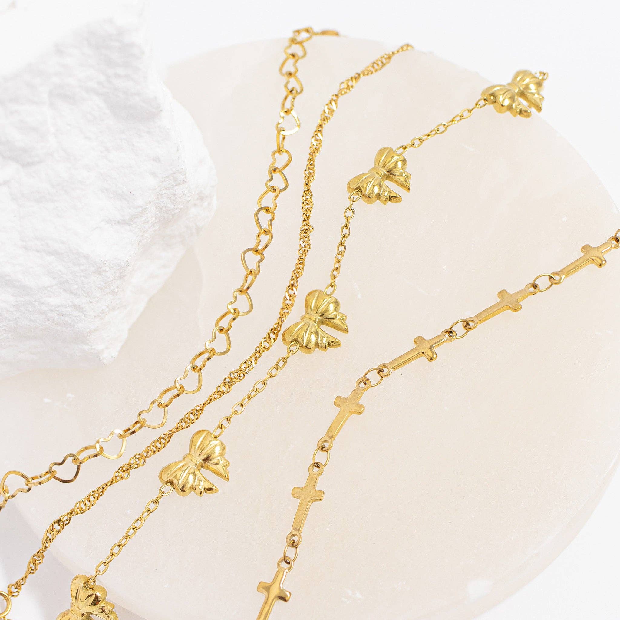 18K Gold PVD Stainless Steel Cross Chain Bracelet: Gold