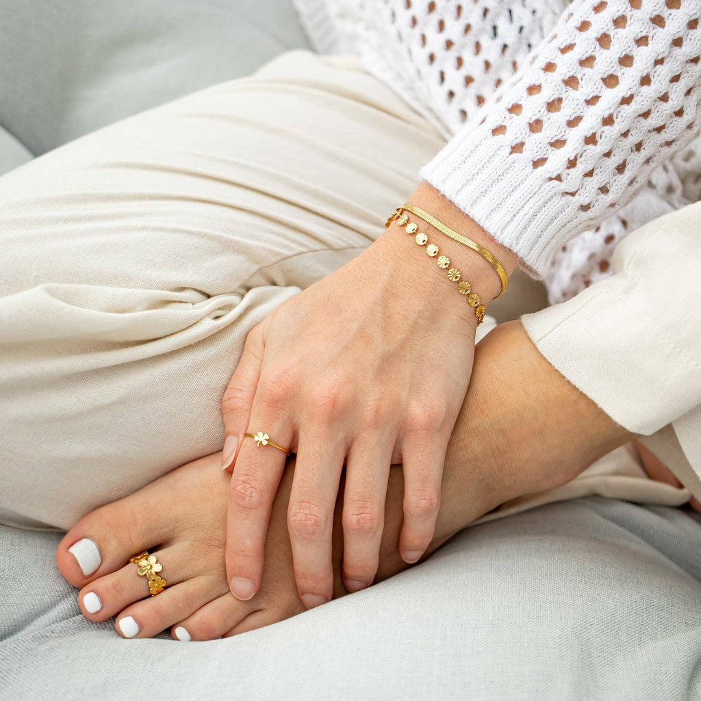 18K Gold PVD Stainless Steel Sunburst Chain Bracelet: Gold