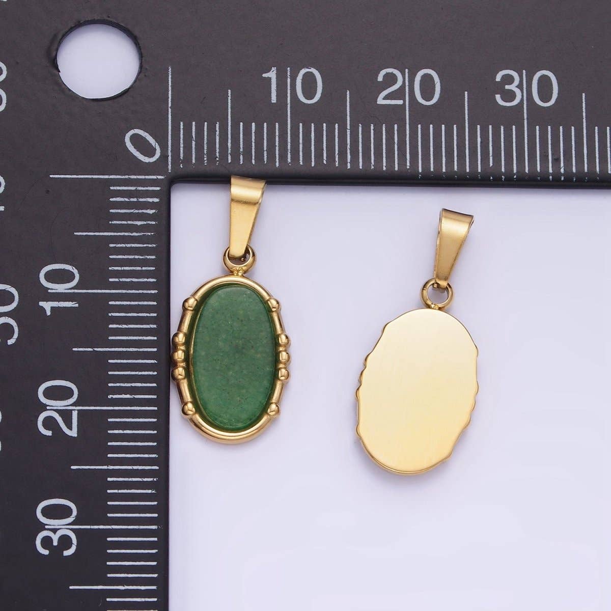 Oval Green Aventurine Pendant Natural Stone Waterproof Gold Stainless Steel Drop Pendant  P-1393