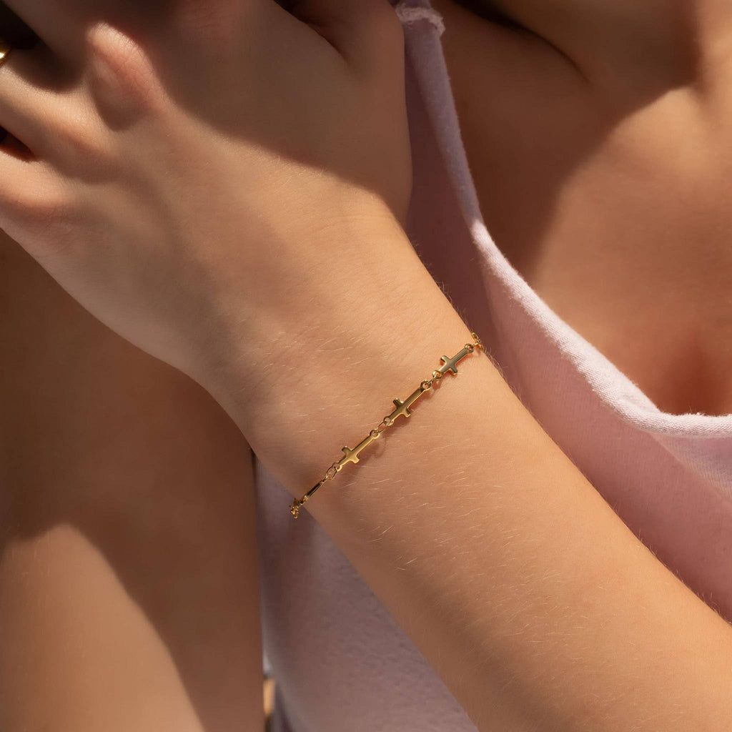 18K Gold PVD Stainless Steel Cross Chain Bracelet: Gold