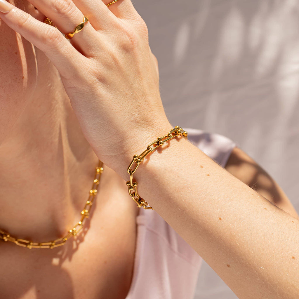 18K Gold PVD Stainless Steel Hardware Chain Bracelet: Gold